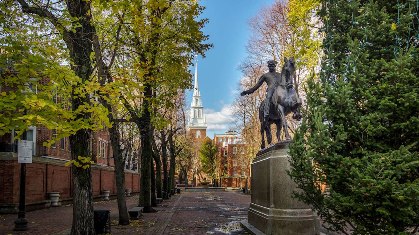 Spring in Massachusetts: The Best Things To See and Do
