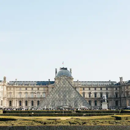 Visiting the Louvre vs. Musée d’Orsay: A definitive guide