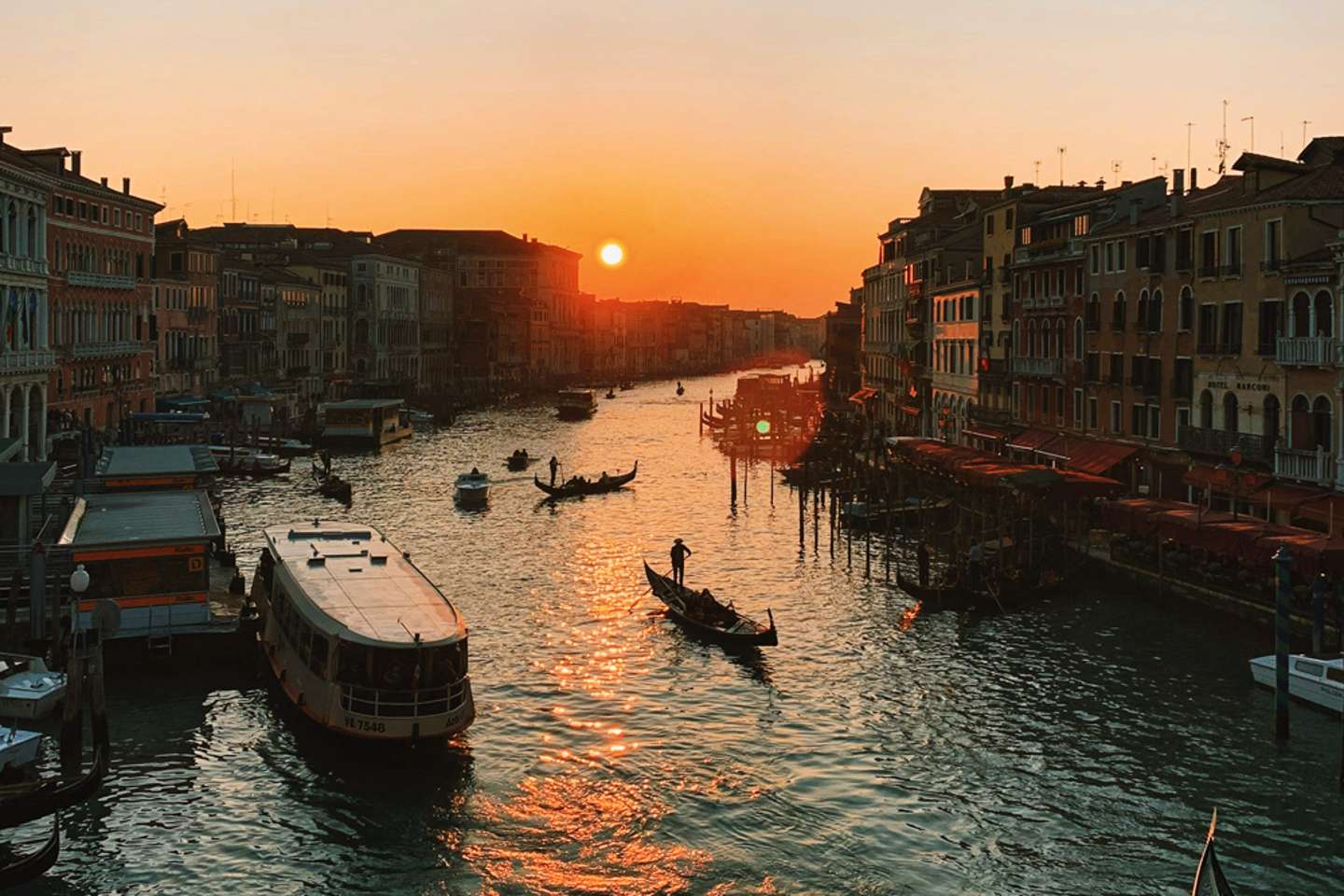 https://images.contentstack.io/v3/assets/blt06f605a34f1194ff/bltf009eed590032240/685d49d6b184874e2392237b/stefano-tonzanu-jiYrohpbOVo-unsplash-HEADER_MOBILE.jpg?format=webp&quality=60&width=1440