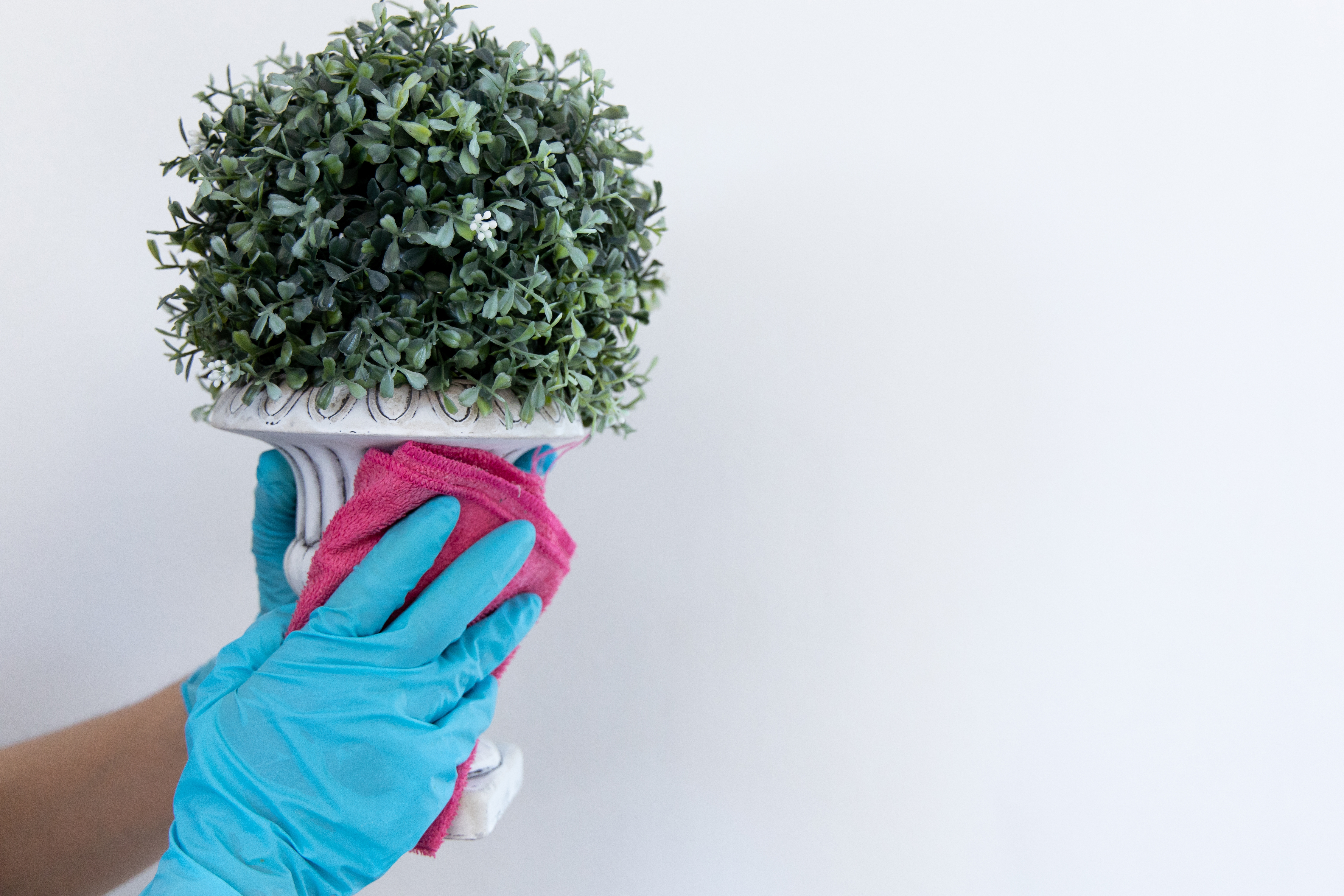 Silk-Leaf Artificial Plant Cleaner