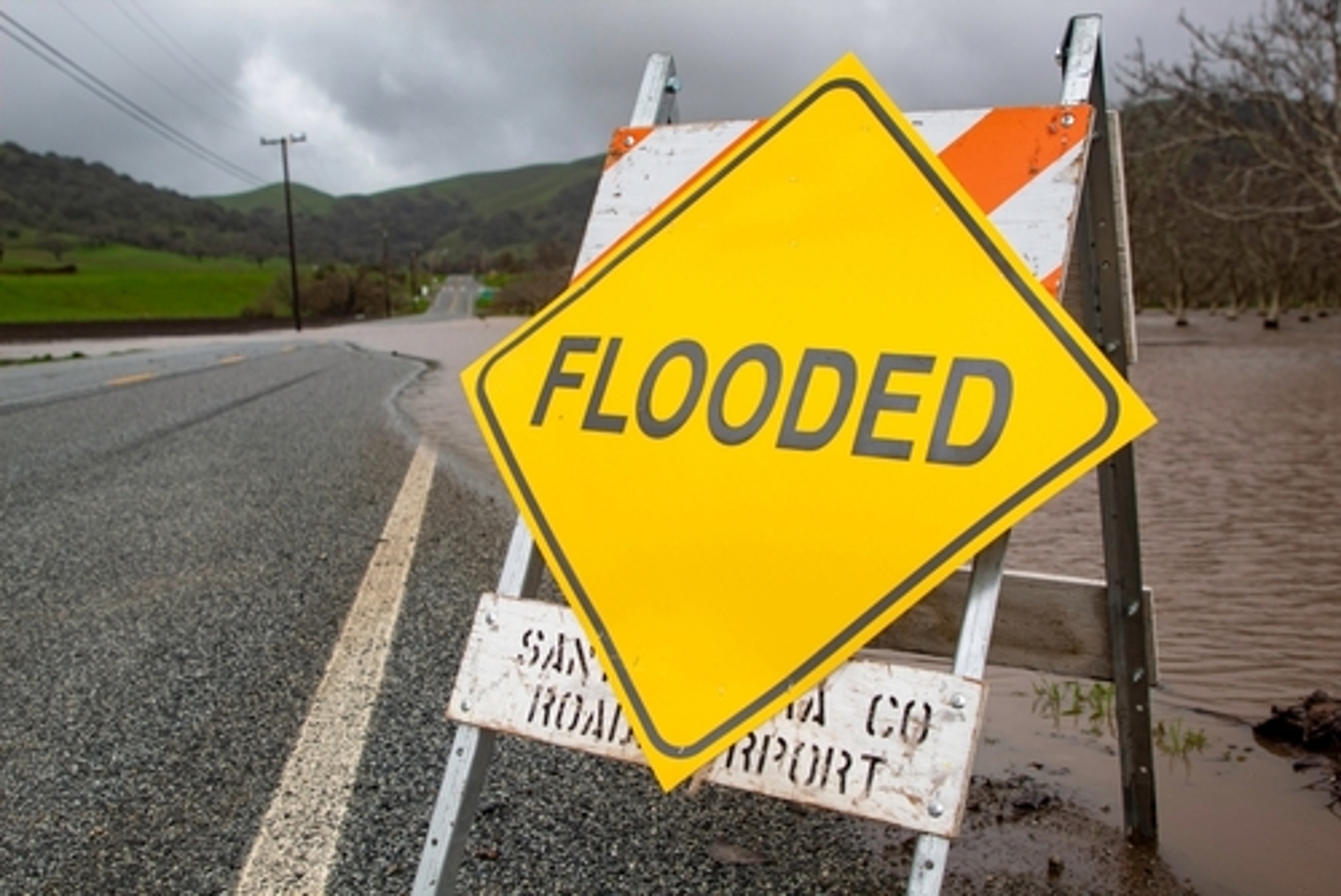 A flood watch and a flood warning are two very different weather events. If you suffer flood damage, call SERVPRO®. We offer 24-hour emergency services for water damage restoration and emergency water extraction.