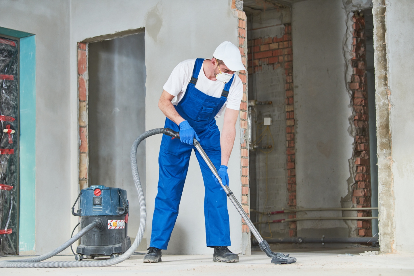 Post construction cleanup requires specialized equipment to collect the dust and dirt that gets left behind by builders. 