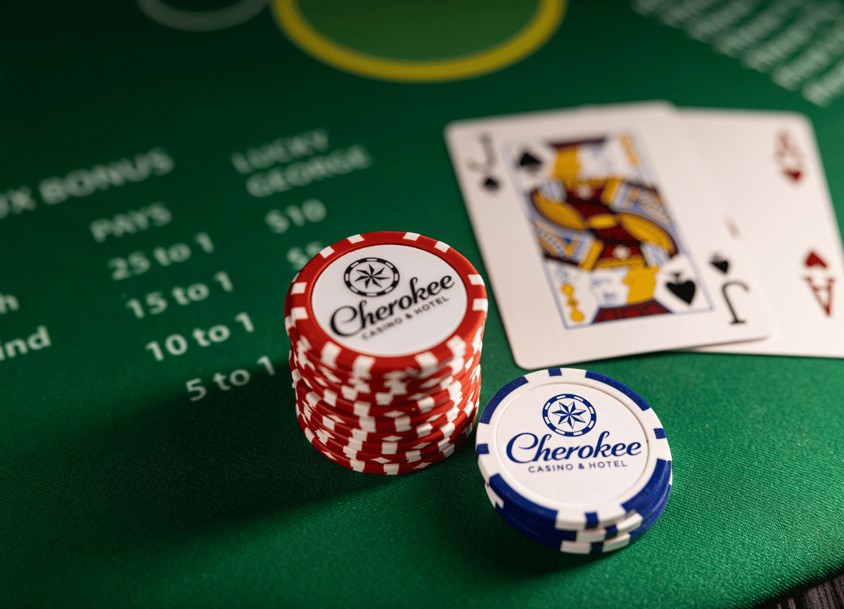3 CARD PROGRESSIVE