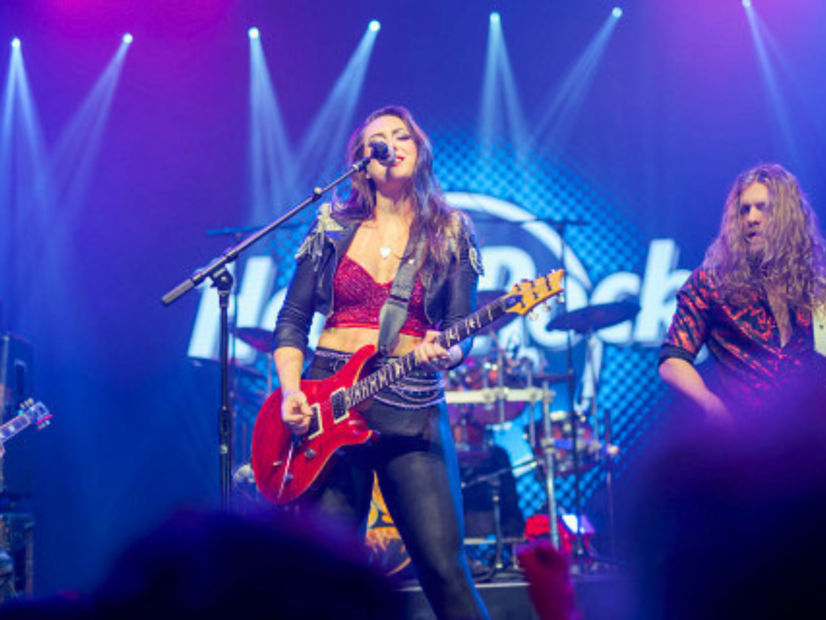 Hard Rock Live