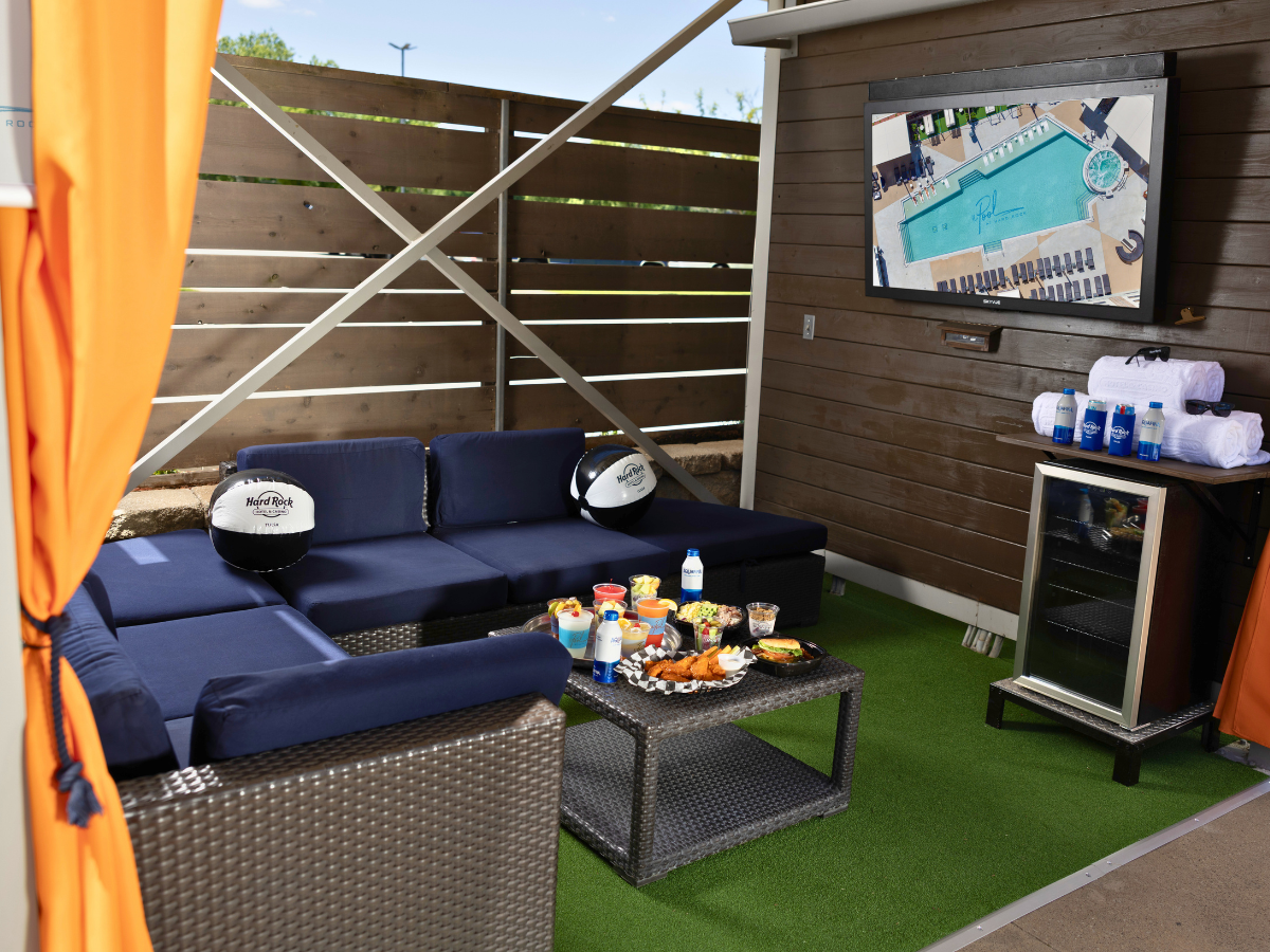 Pool Promo 