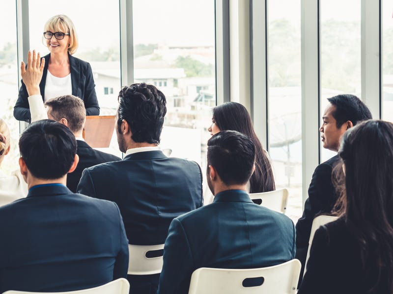 Conoce cómo aplicar eficazmente el inglés para conferencias