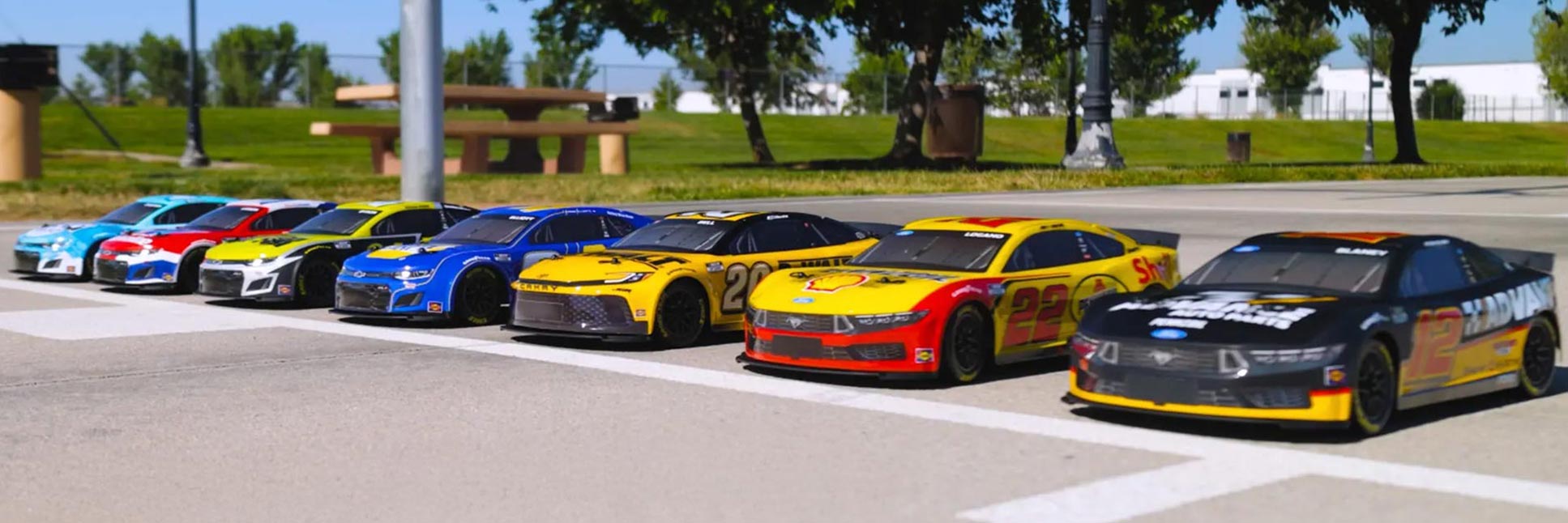 1/12 Scale Losi NASCARÂŽ RC Race Cars 1/12 Scale Losi NASCARÂŽ RC Race Cars