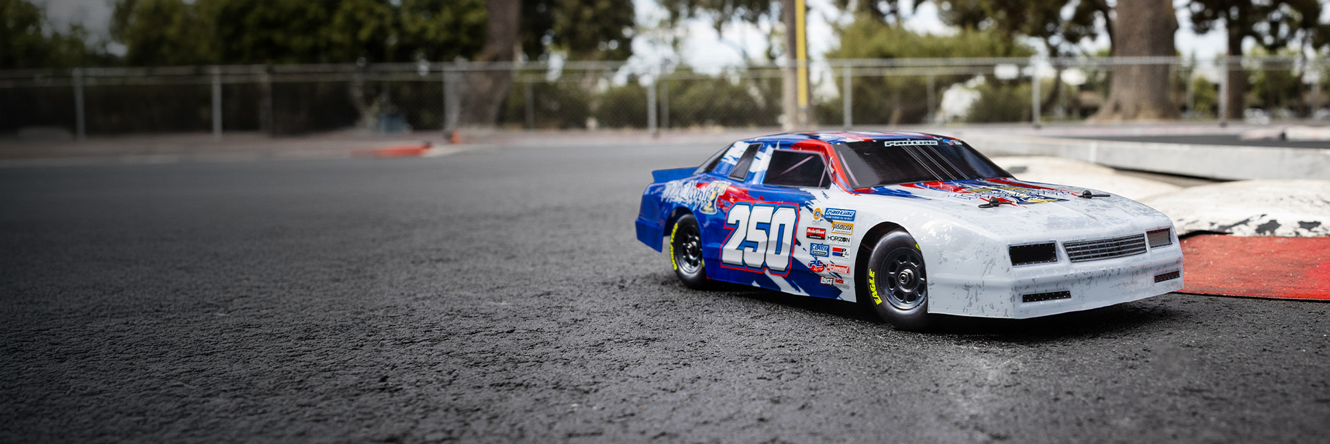 Pro-Line America 250 Limited Edition 1986 Chevrolet Monte Carlo Body for Losi NASCAR RC Race Car Pro-Line America 250 Limited Edition 1986 Chevrolet Monte Carlo Body for Losi NASCAR RC Race Car