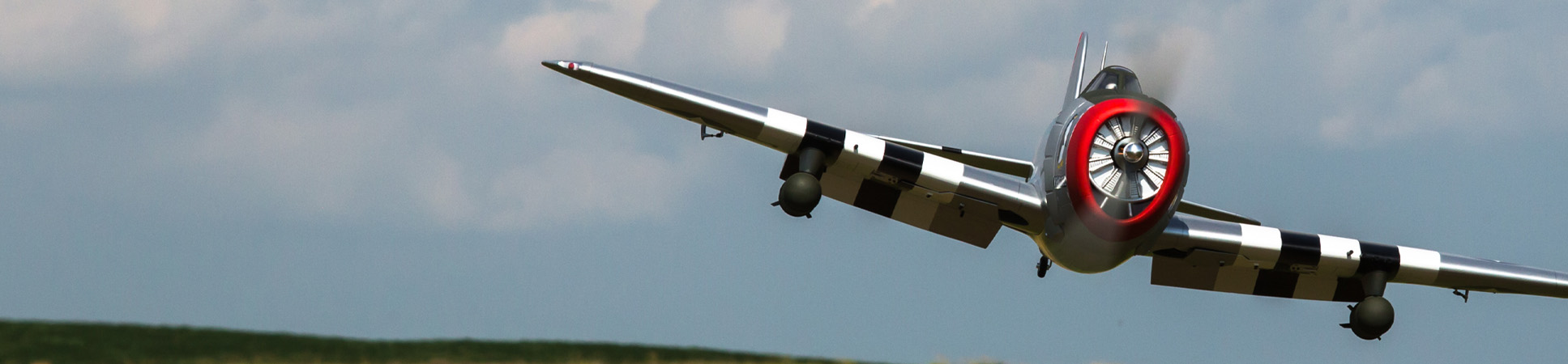 Hangar 9 P-47D Thunderbolt 20cc ARF