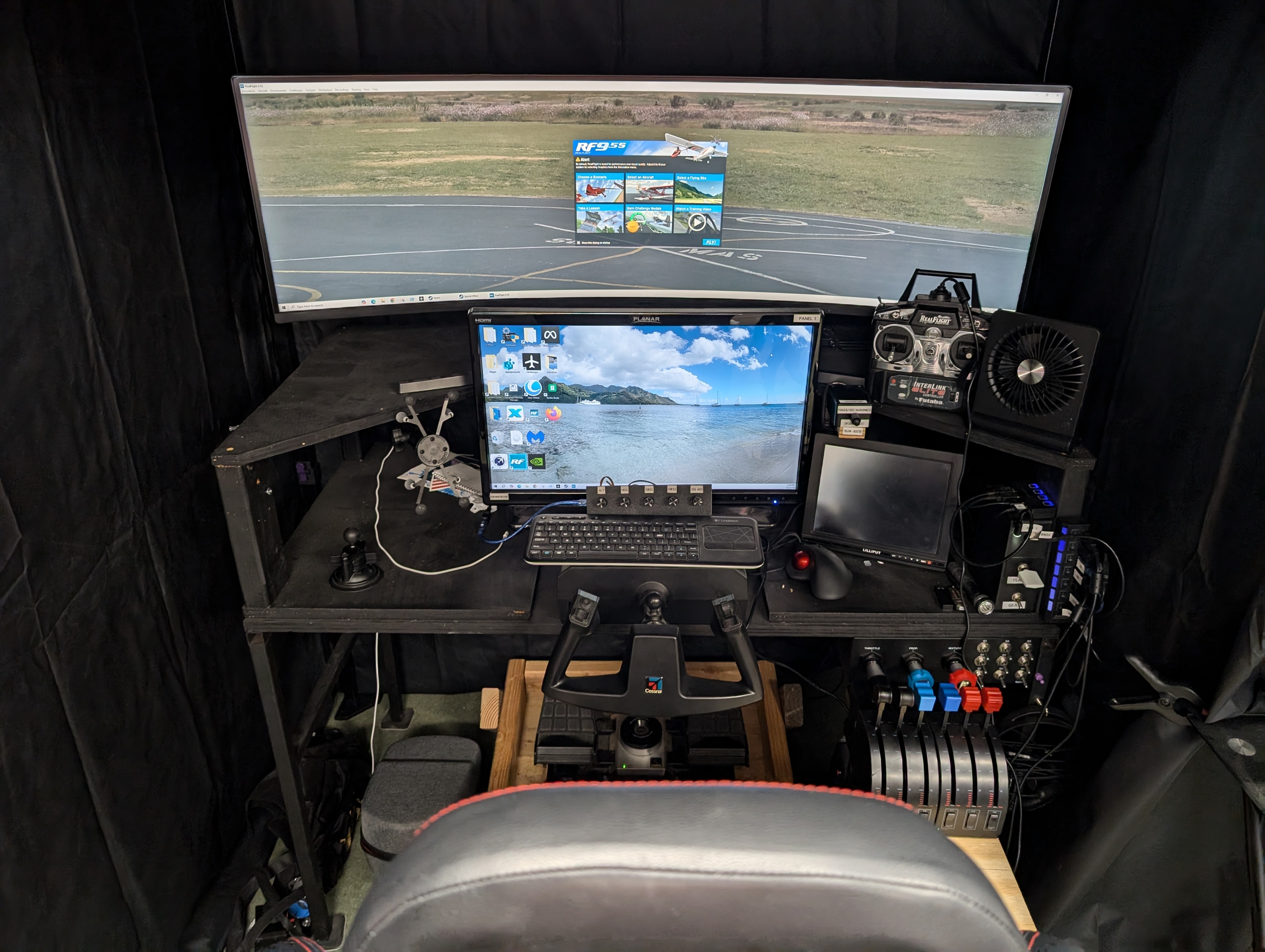 Example of Real Flight Simulator Setup for Flying RC Airplanes