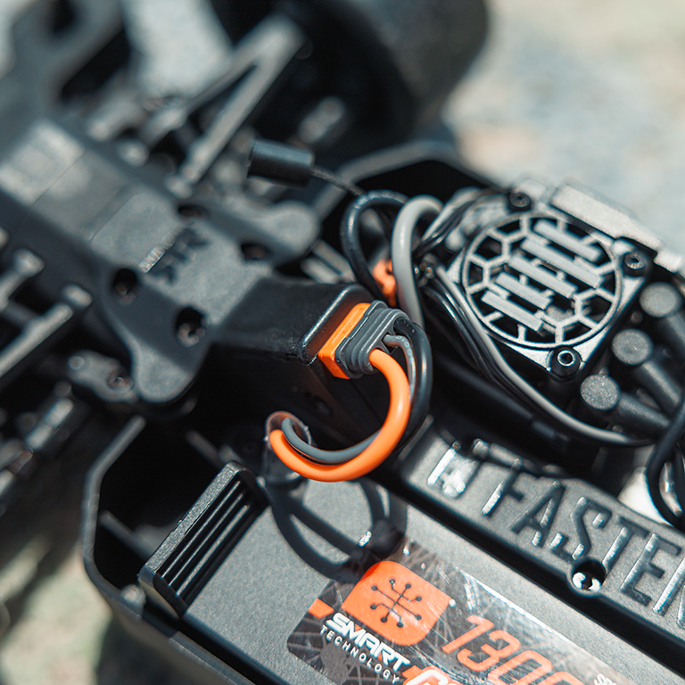 SECURE CAPTIVE BATTERY WIRING