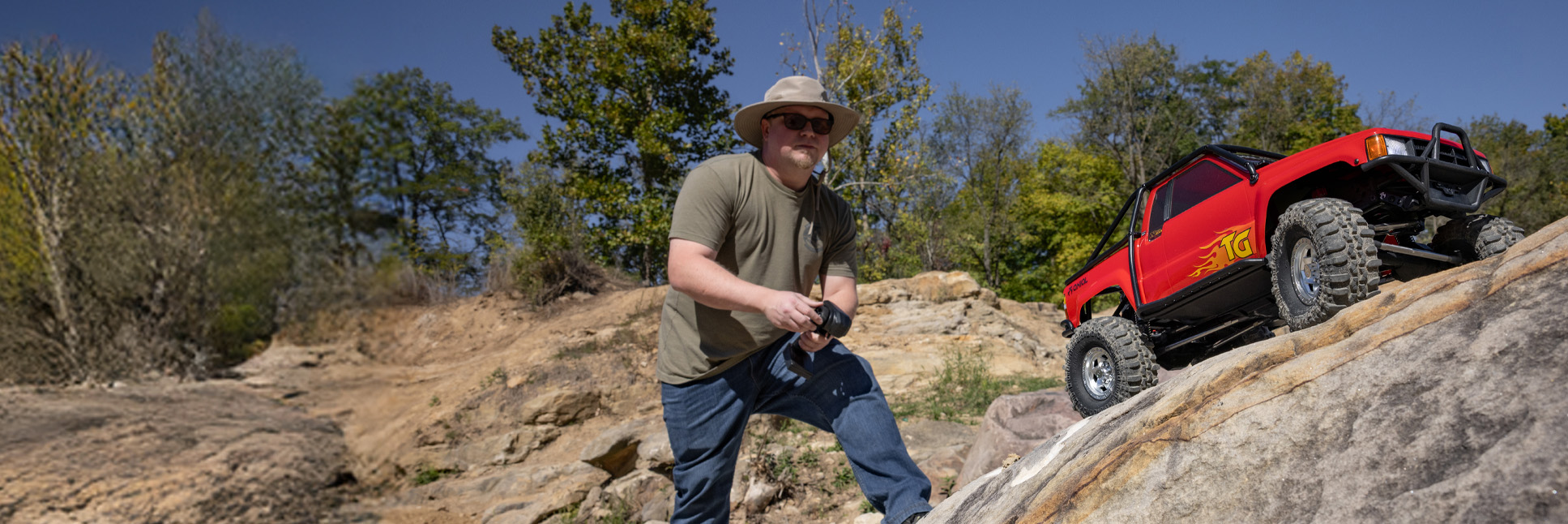 Axial SCX10 III 1987 Toyota SR5 Ready-to-Run RC Rock Crawler