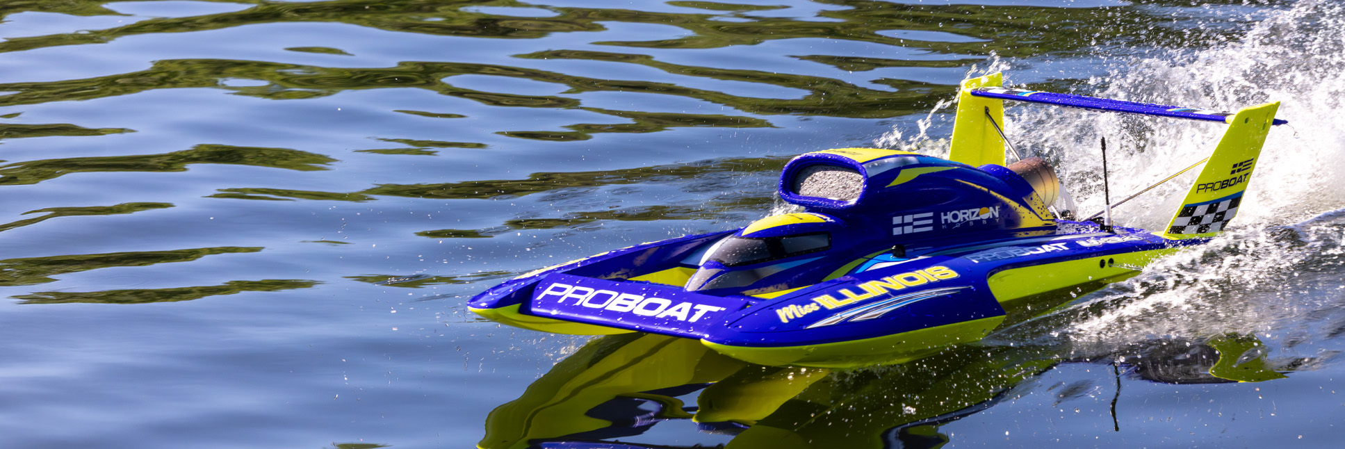 Action shot of the Pro Boat U-34 34" Unlimited Hydro Race Boat Ready-To-Run floating in a lake