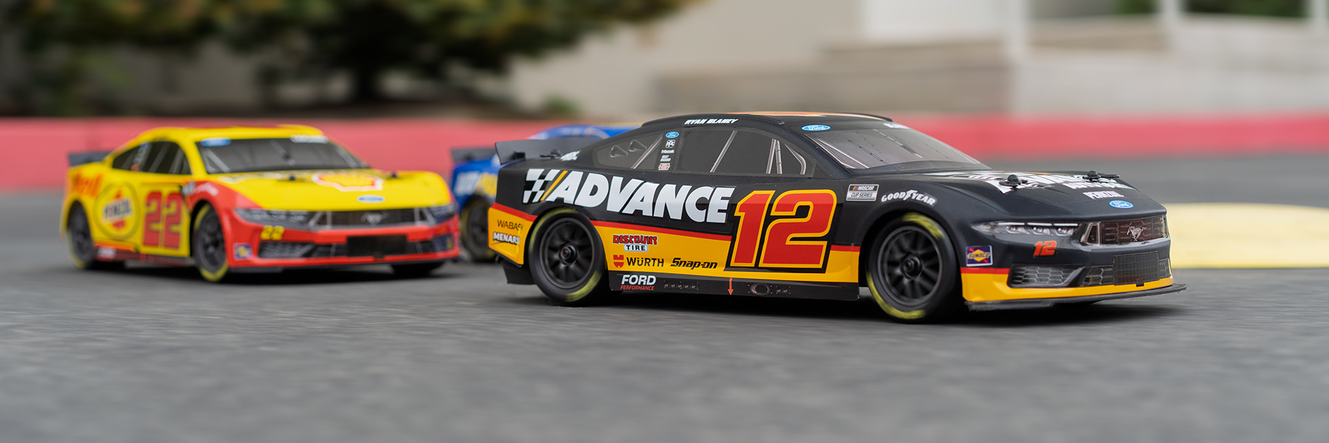 Losi NASCAR 2S AWD Ready-to-Run Brushed On-Road RC Race Car