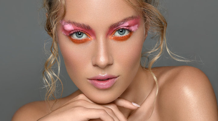 Matthew-Jordan-Smith-Z-7-model-hot-pink-eyeshadow.low.jpg
