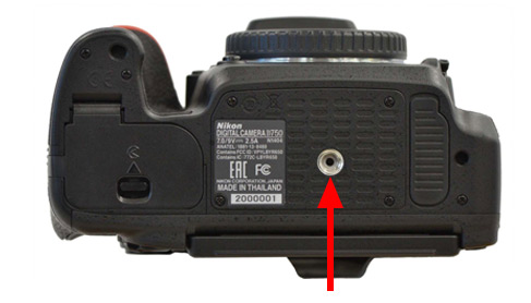 D750 black dot indicator