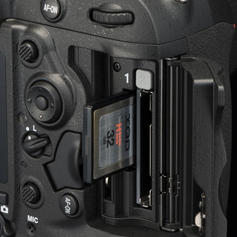 ショット数39582!■極上品■ NikonD5 (XQD-Type) ショット数39582!□極上品□ NikonD5 (XQD-Type) ショット数39582