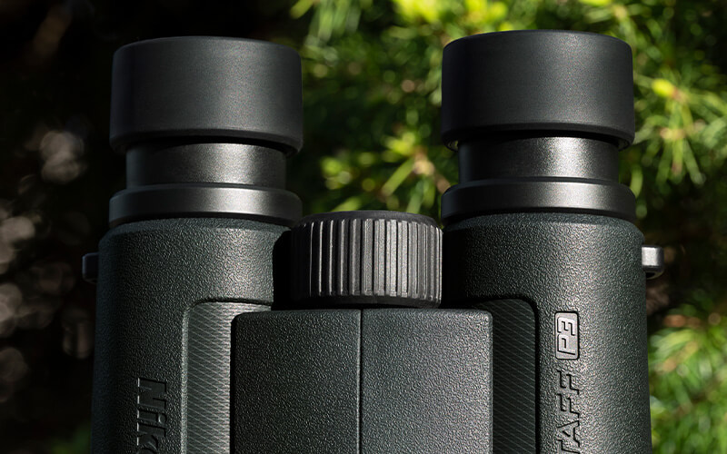 Nikon Prostaff P3 8x30 Binoculars (Waterproof and Fogproof) 24 - Huligun.com 008-2col-1-eye-cups.jpg