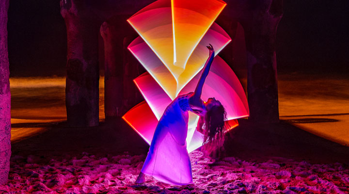 Lavinia-creative-light-painting.jpg