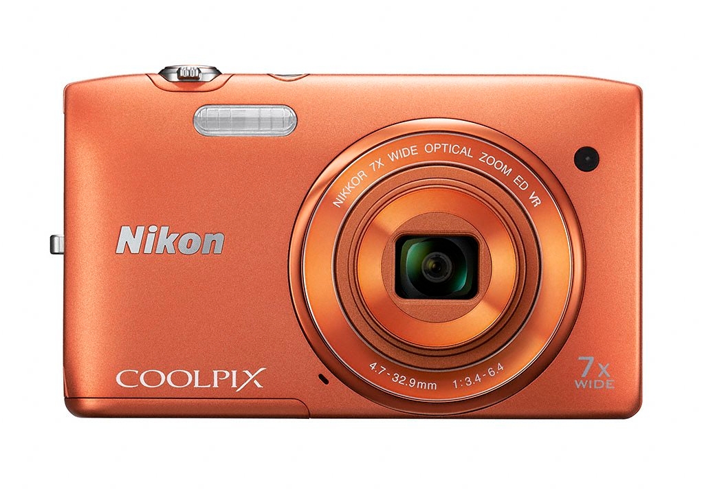 Press Release -- Nikon's Sleek and Stylish COOLPIX S3500
