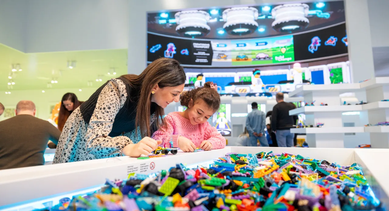 lego-house.png
