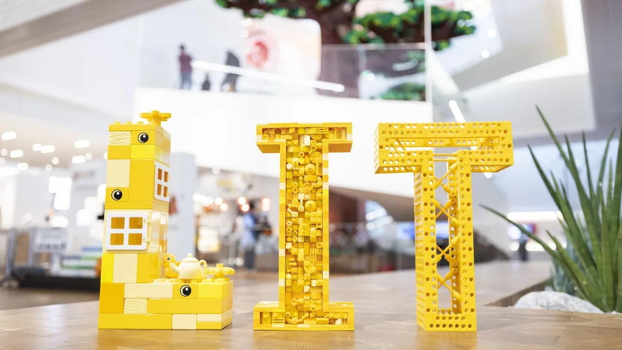 lit_lego-byg.jpg