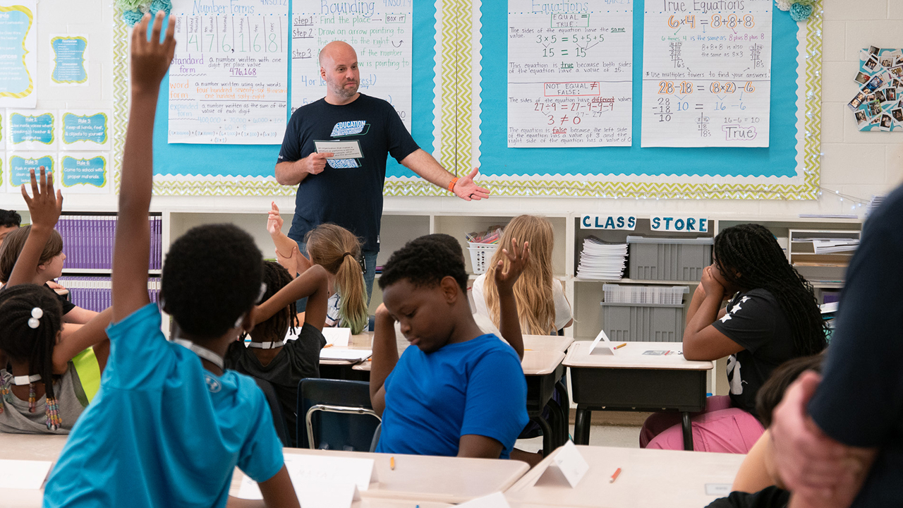 EverBank Builds Financial Education