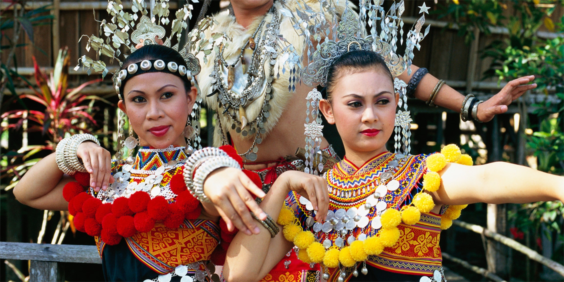 5 Styles of Ngepan Indu, the Traditional Costume for Iban Women