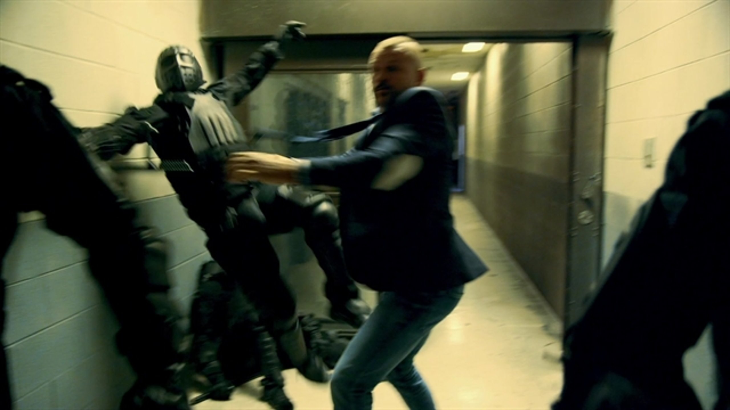 Riot - Thumbnail