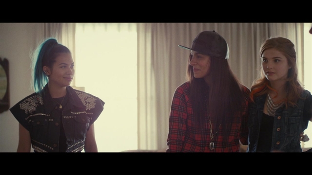 Jem and the Holograms - Thumbnail