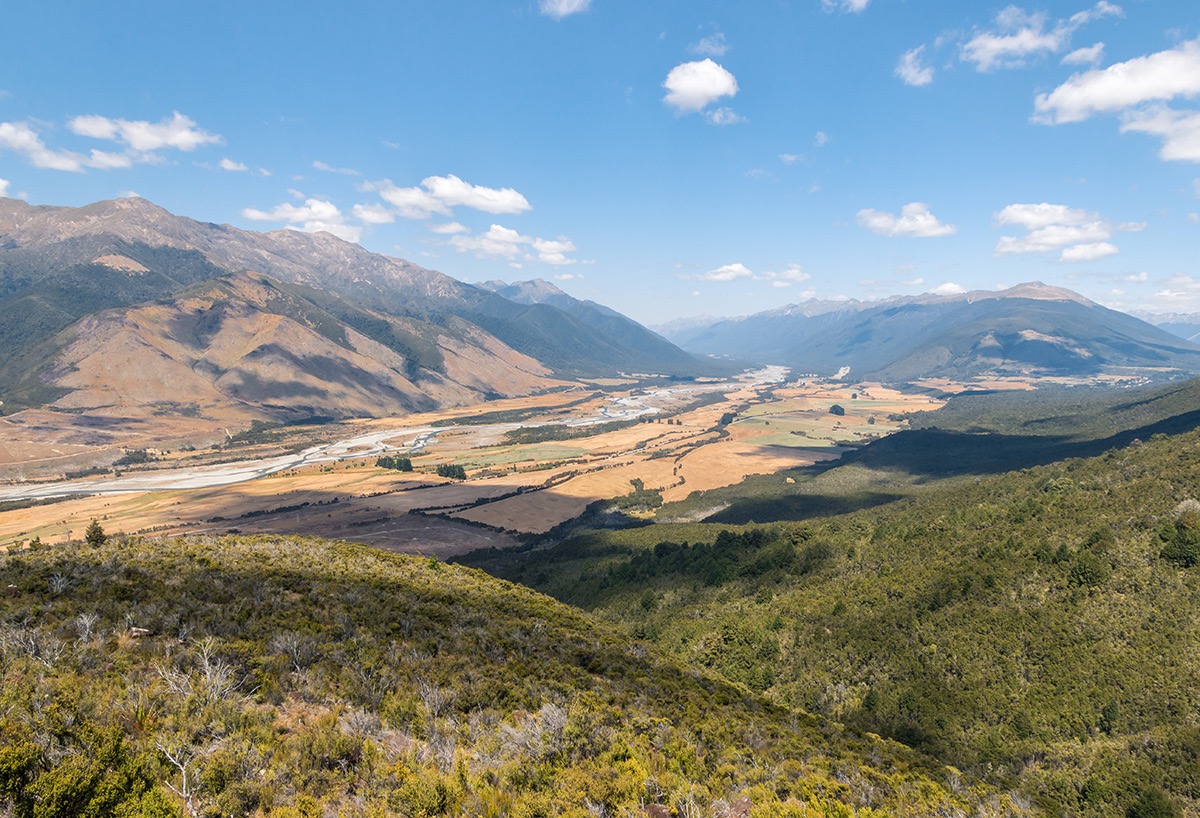View_of_Wairau_Valley_from_scenic_lookout_(1)_Large.jpeg