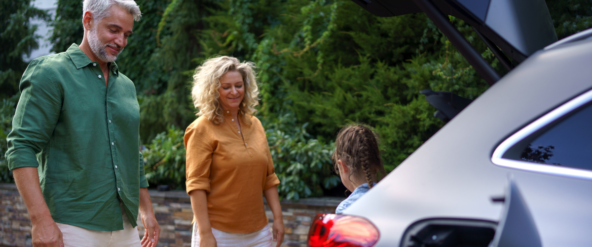 Thrifty_Q126_EV_Website Offer 1200x502px.png