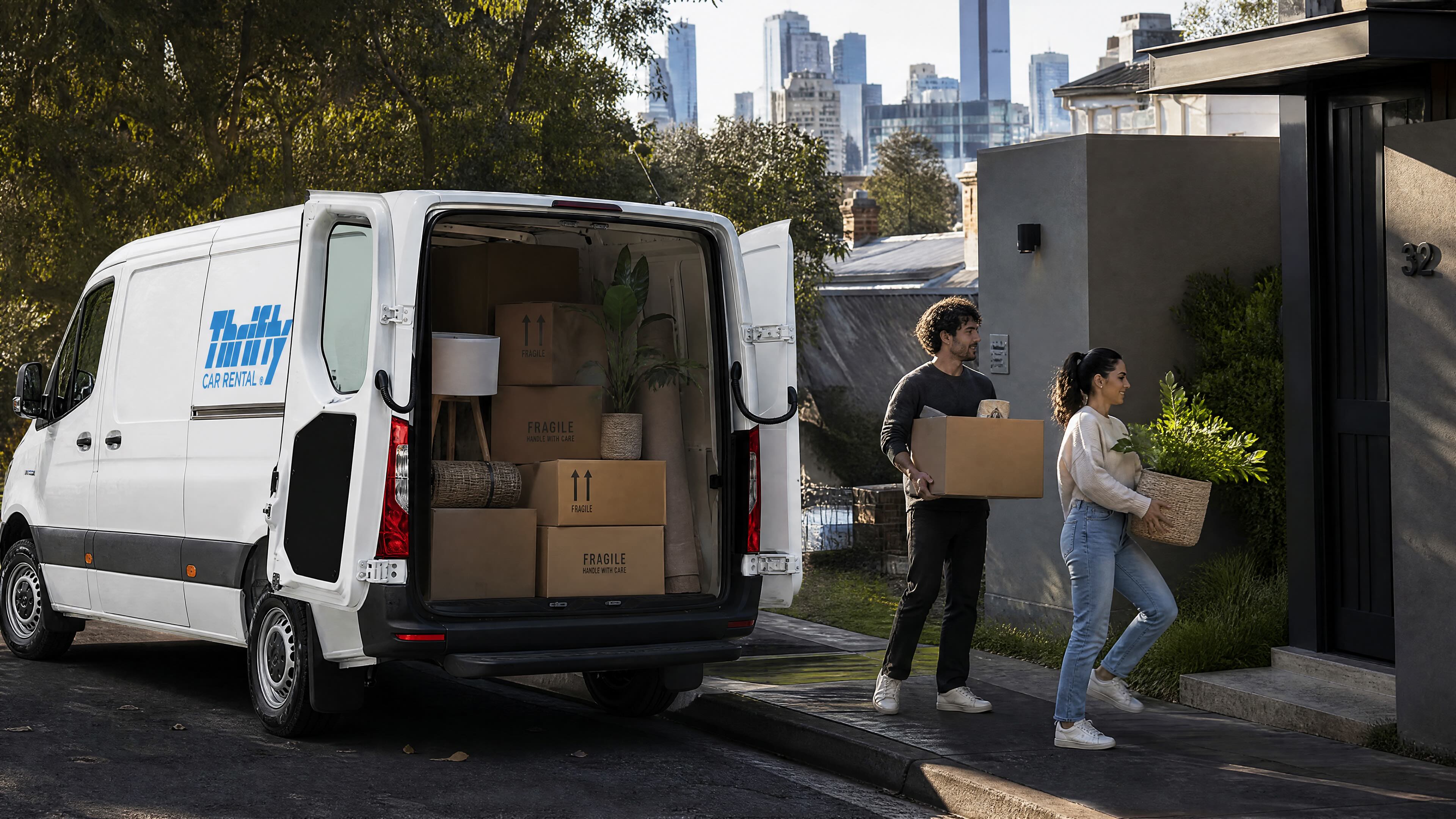 Thrifty_Trucks_Movers.jpg