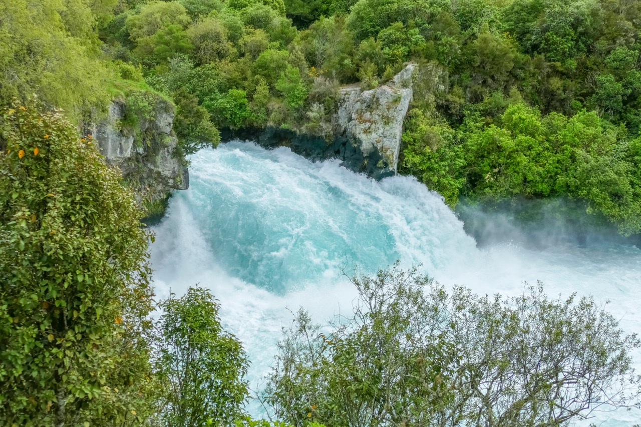 Huka_Falls_Large.jpeg
