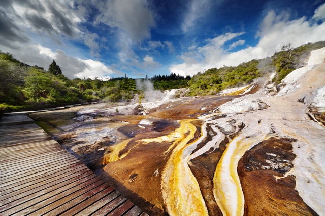 Exploring Lake Taupō on a Budget: Kid-Friendly Scenic Stops and Picnic Areas