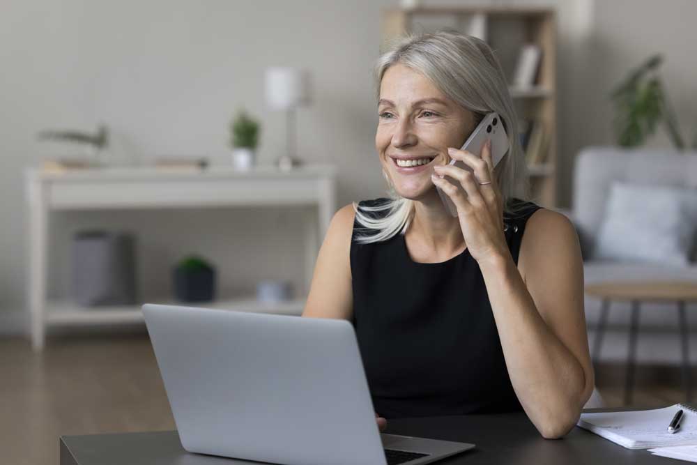 lady on the phone