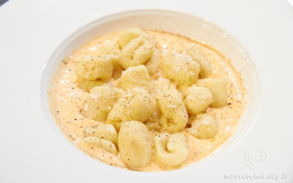 Gnocchi di polenta in crema di peperoni e mascarpone