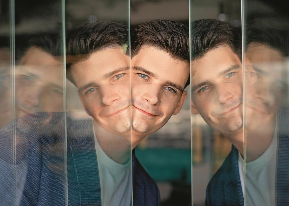 filip-rakowski-mirrors.jpeg