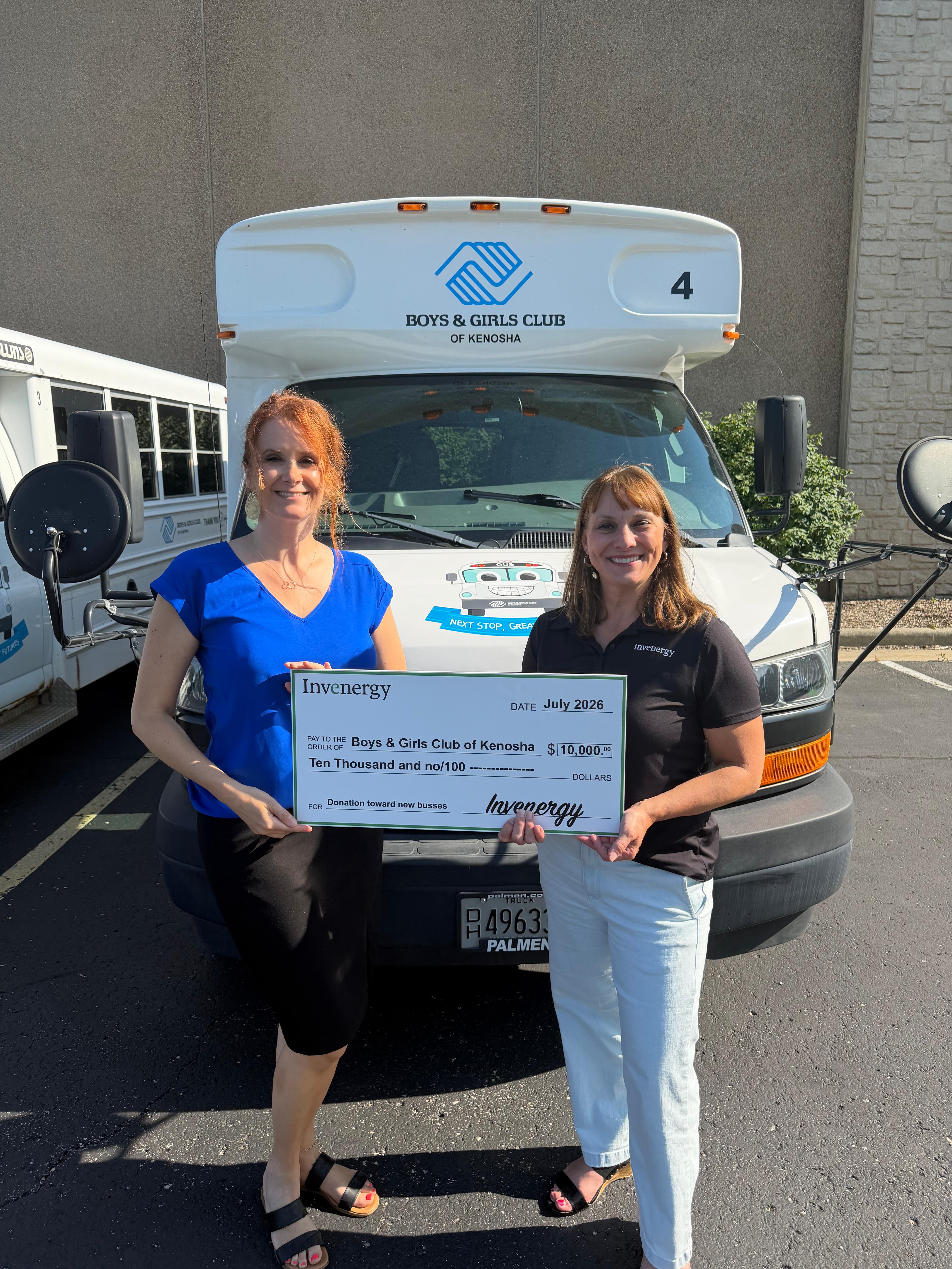 Red Oak Ridge supports Boys & Girls Club of Kenosha Bus Program