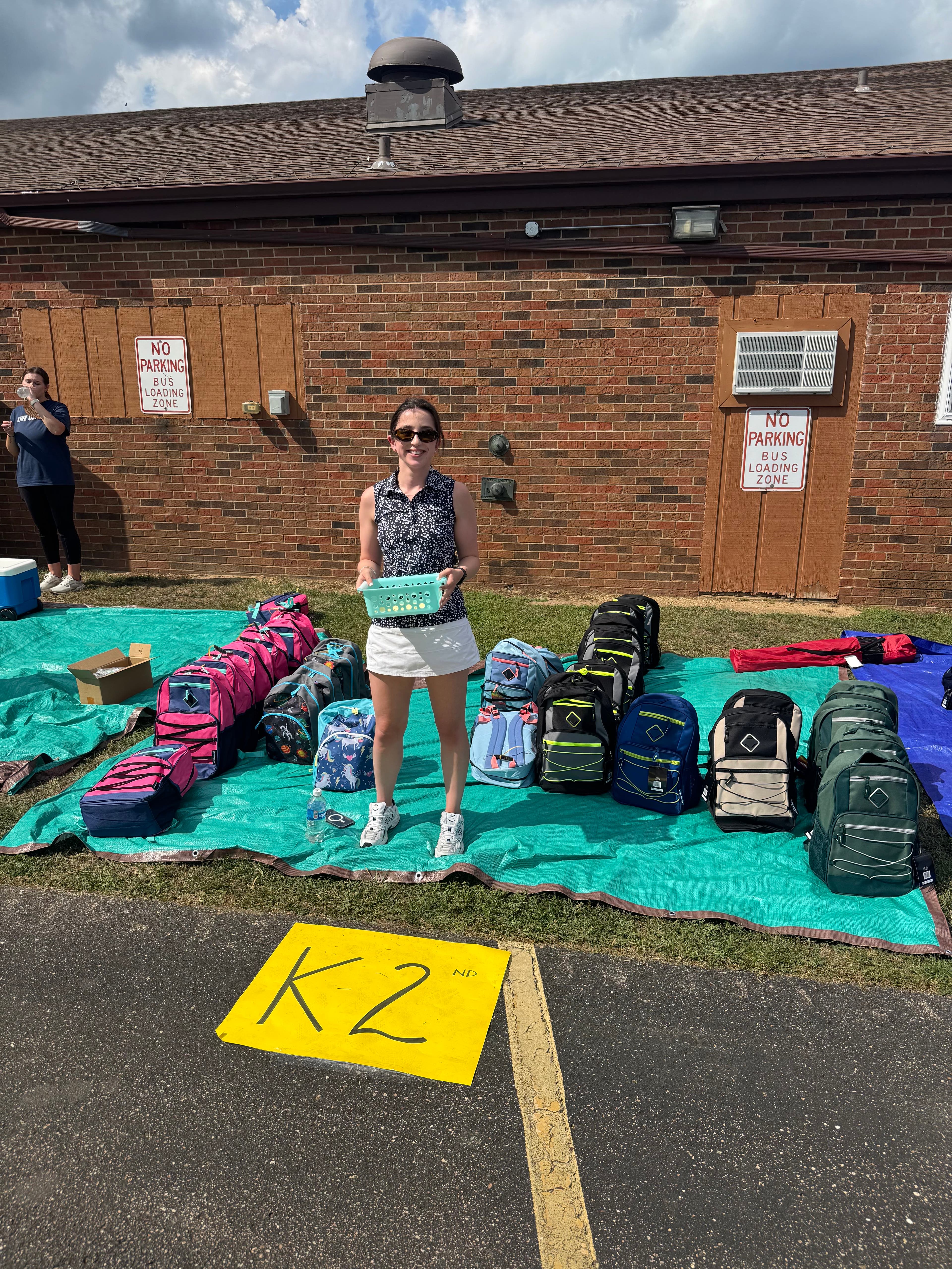 Invenergy volunteers at United Way School Supply Spectacular