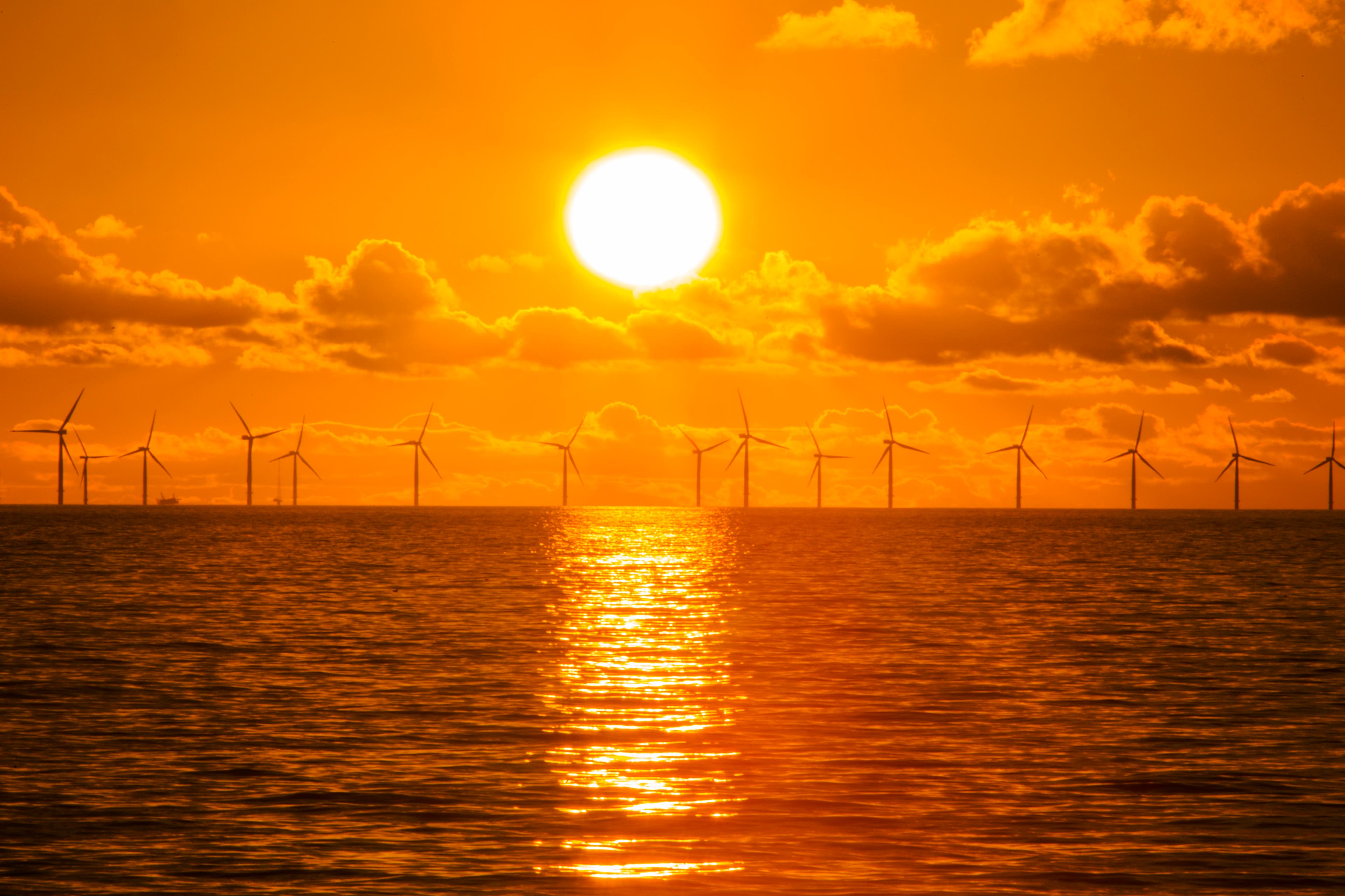 Offshore_Wind_-_Stock_01.jpg
