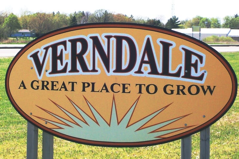 Bent Paddle Solar donates to the Verndale Area Christian Academy Childcare Center 