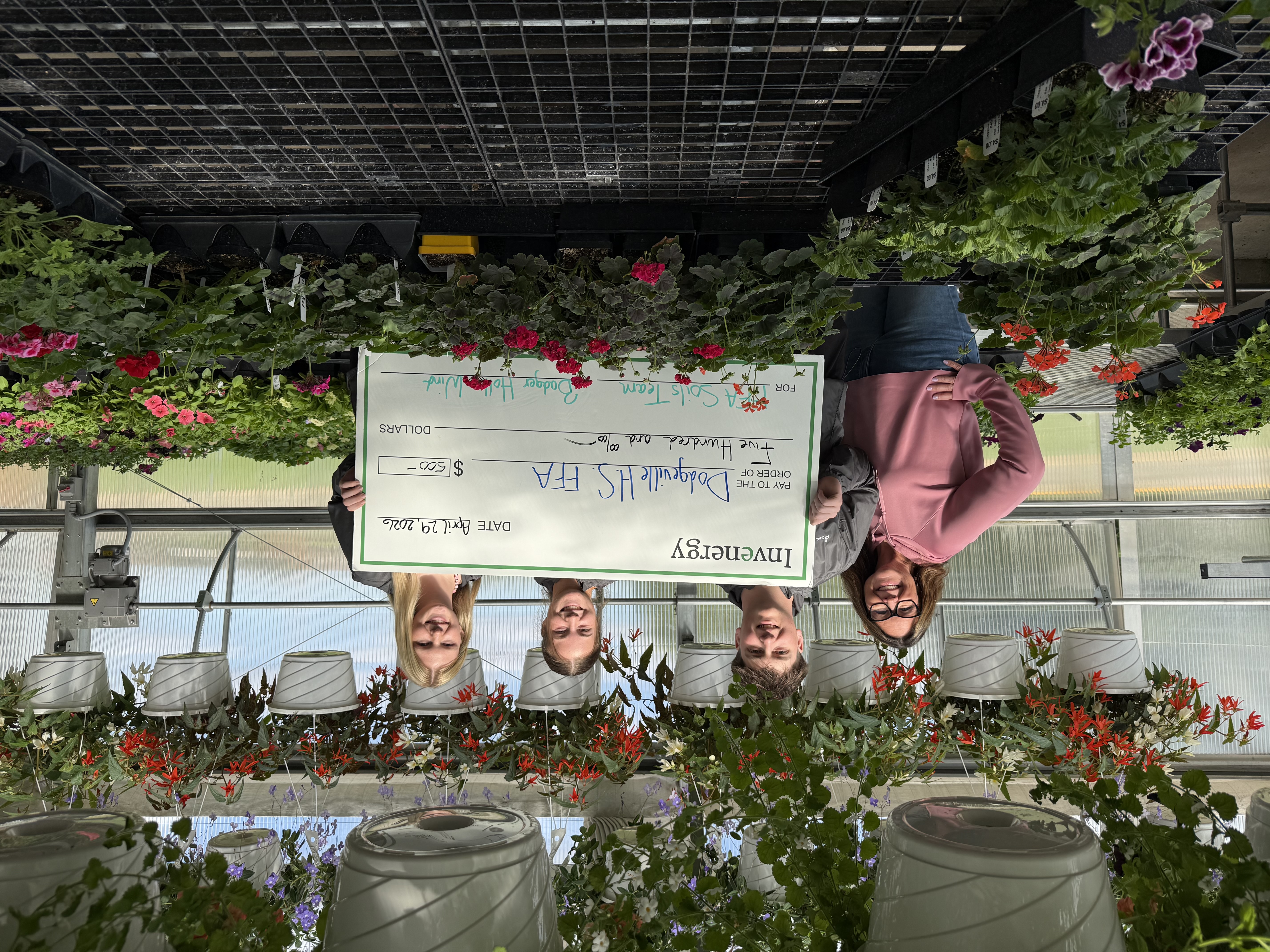 Badger Hollow Wind donates to Dodgeville FFA's National FFA Soils Contest team