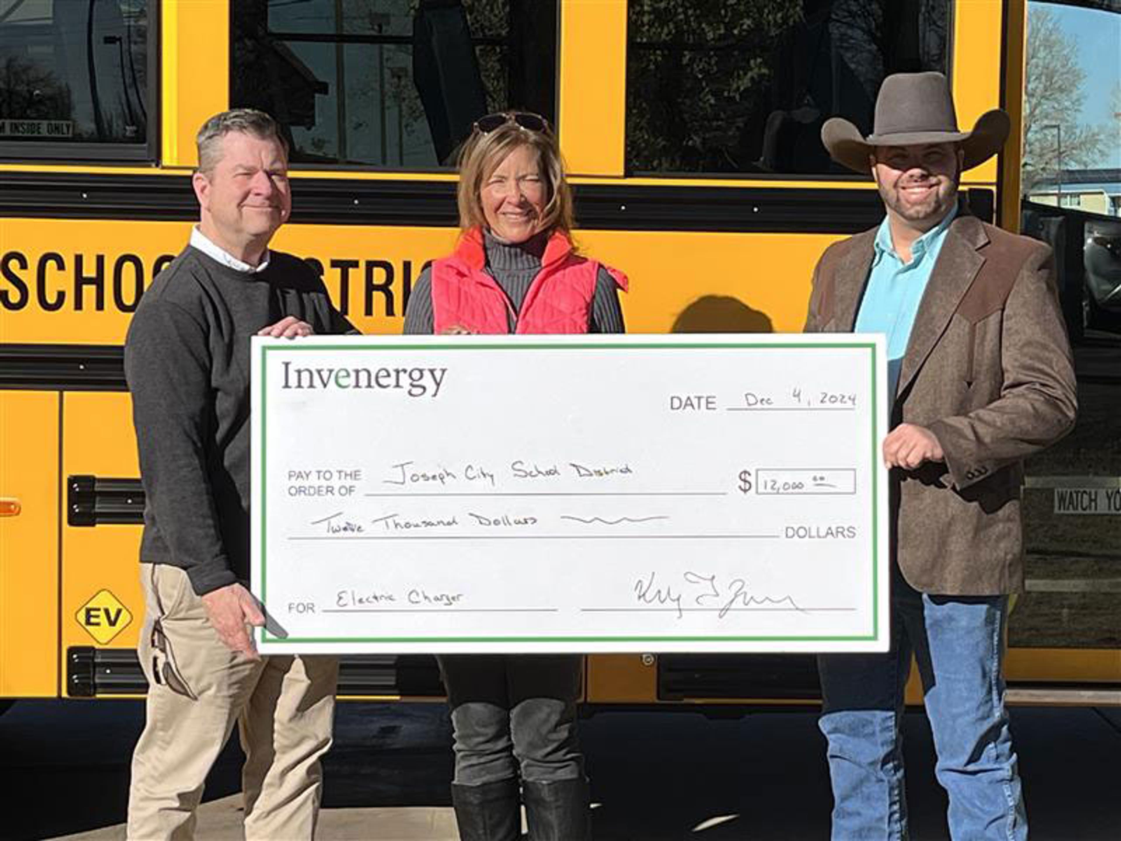 Invenergy supports Joseph City United School District with electric charger