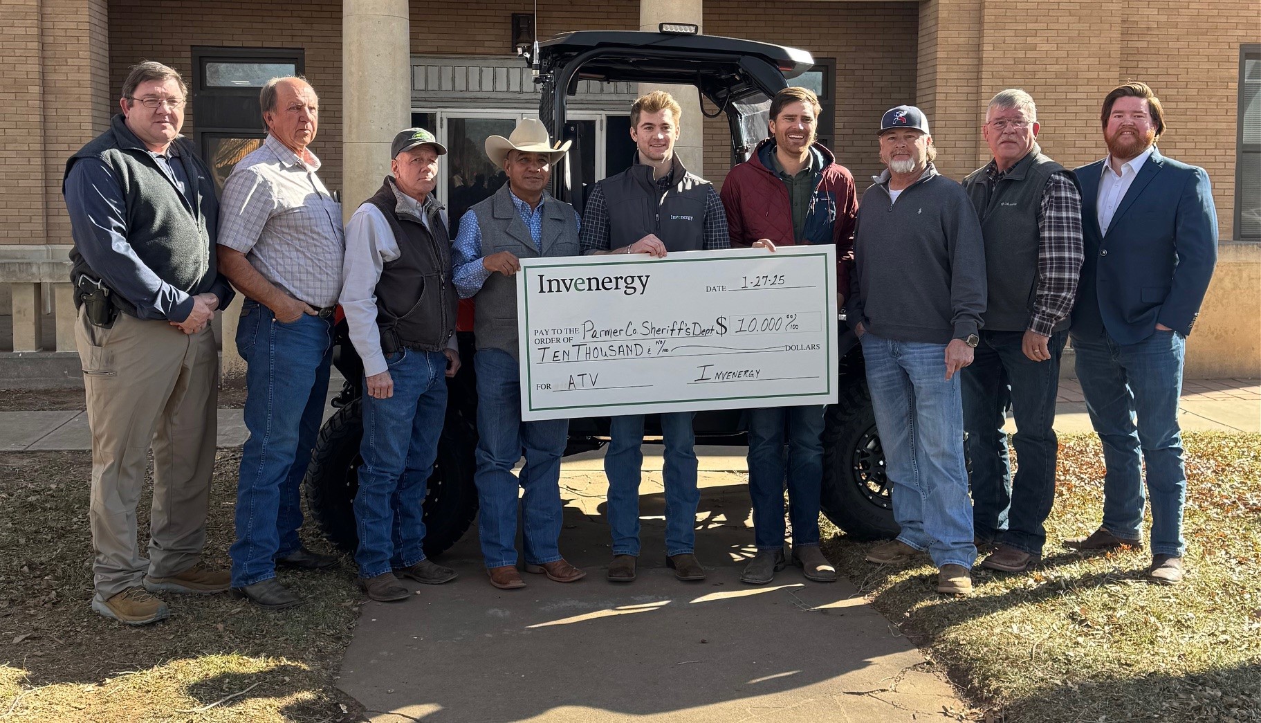 Invenergy donates $10,000 to Parmer County Sheriff’s Department 