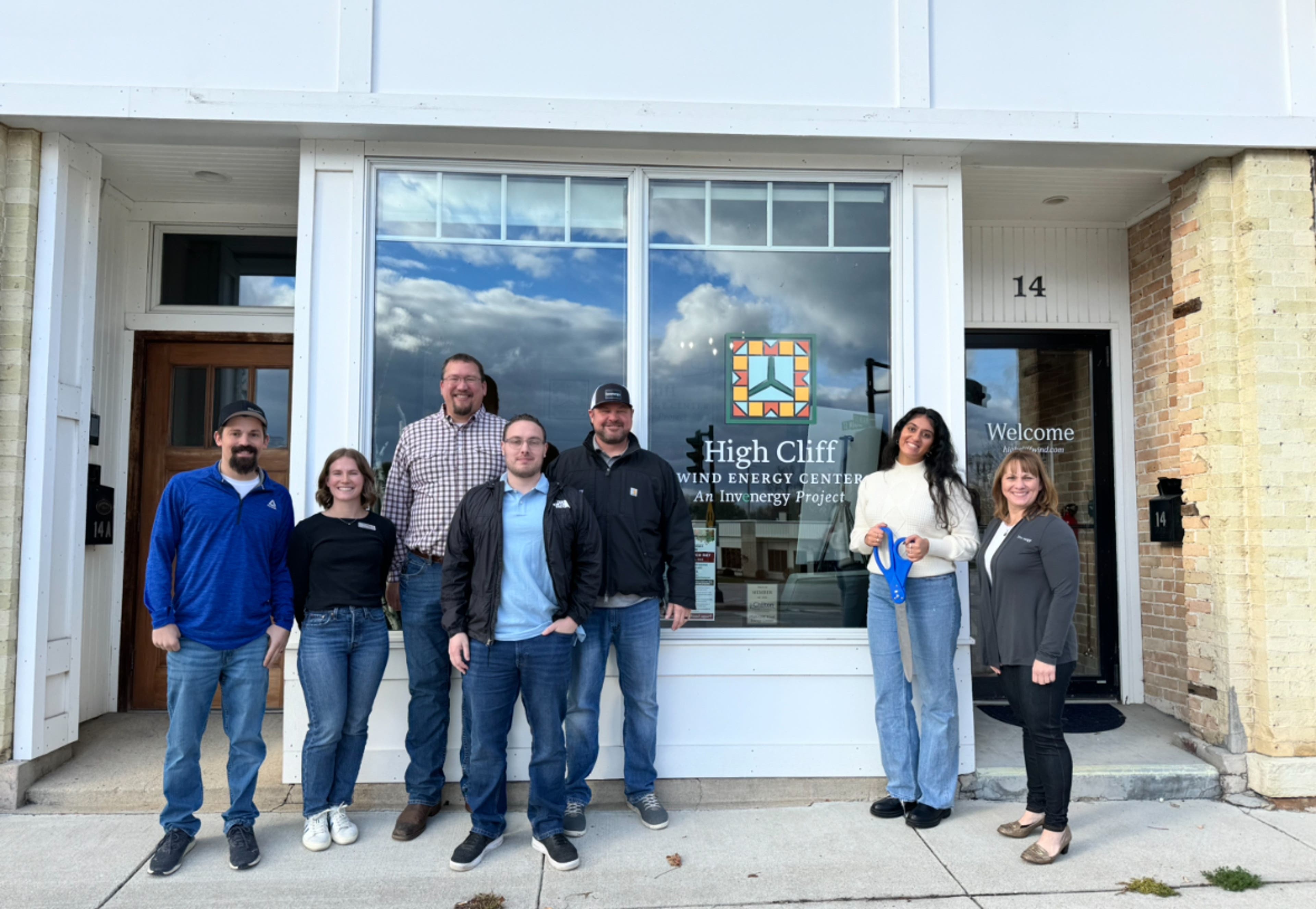 High Cliff Wind Celebrates Office Opening with Landowners and Community Supporters