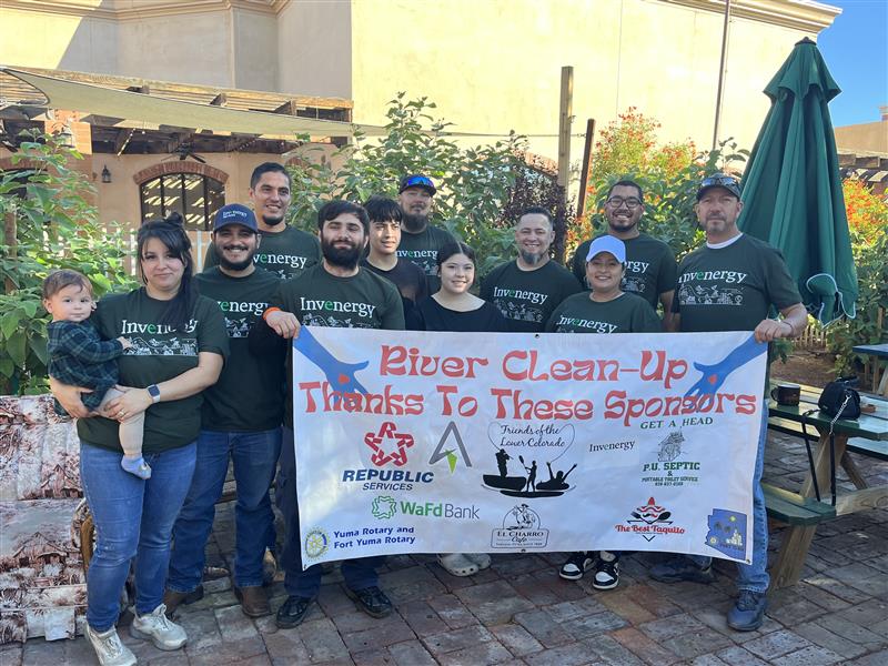 Invenergy Arizona Team joins Friends of the Lower Colorado River for river clean-up