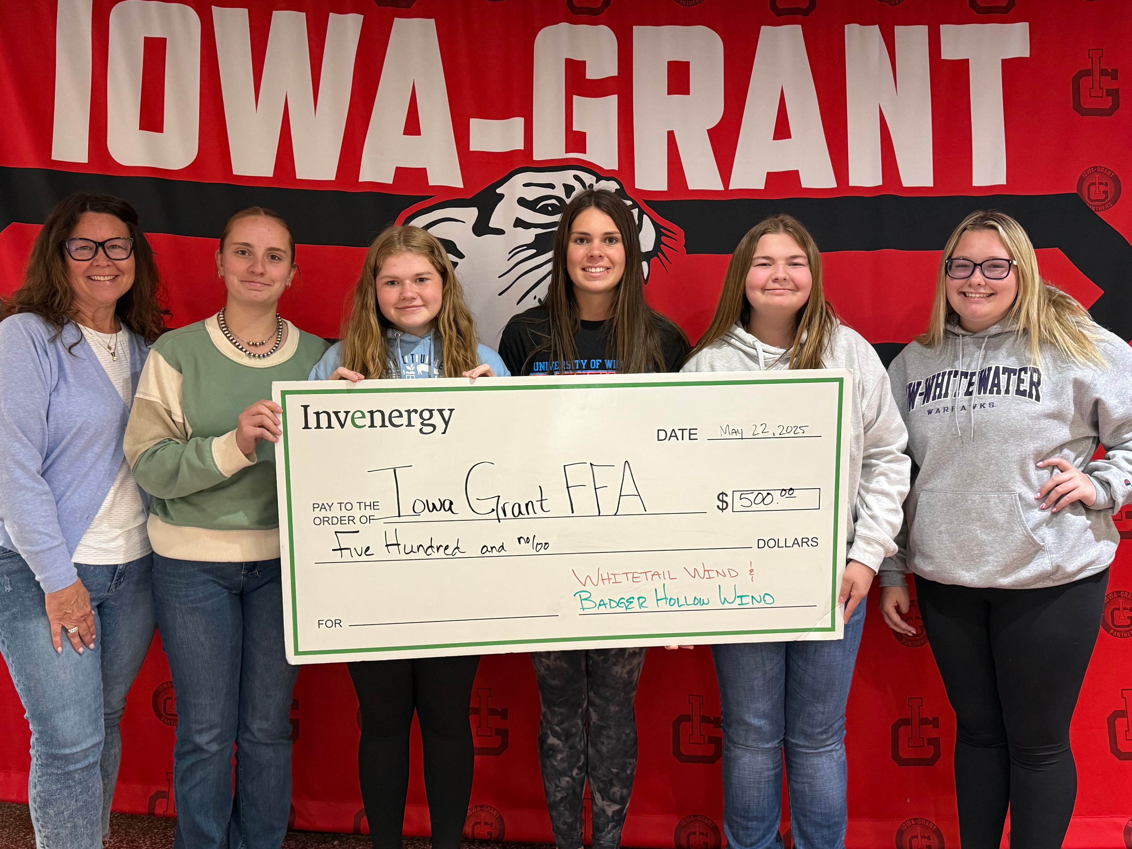 Badger Hollow Wind supports Iowa-Grant High School FFA