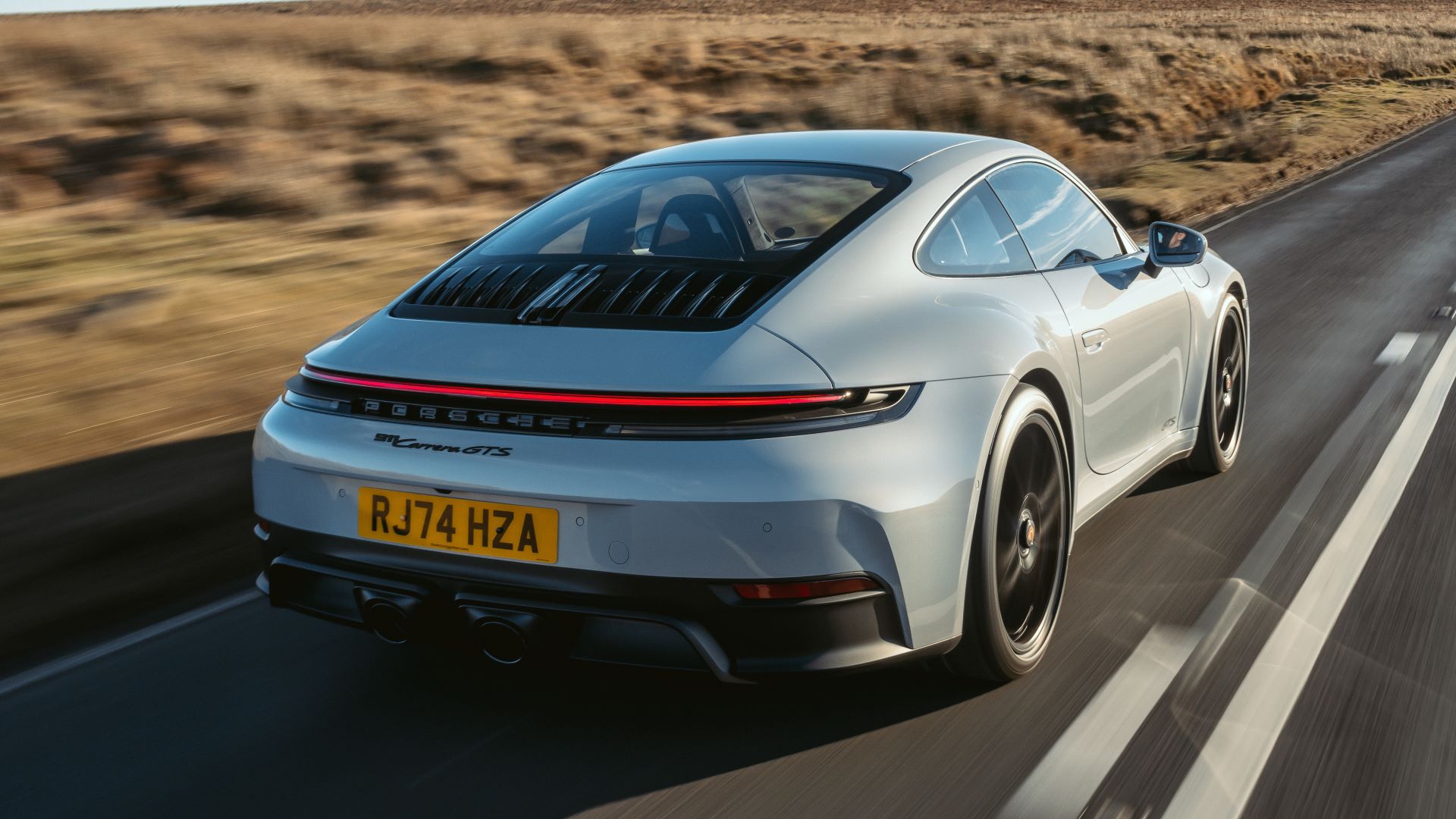 Porsche 911 Review 2026: Prices, specs & verdict | RAC Drive