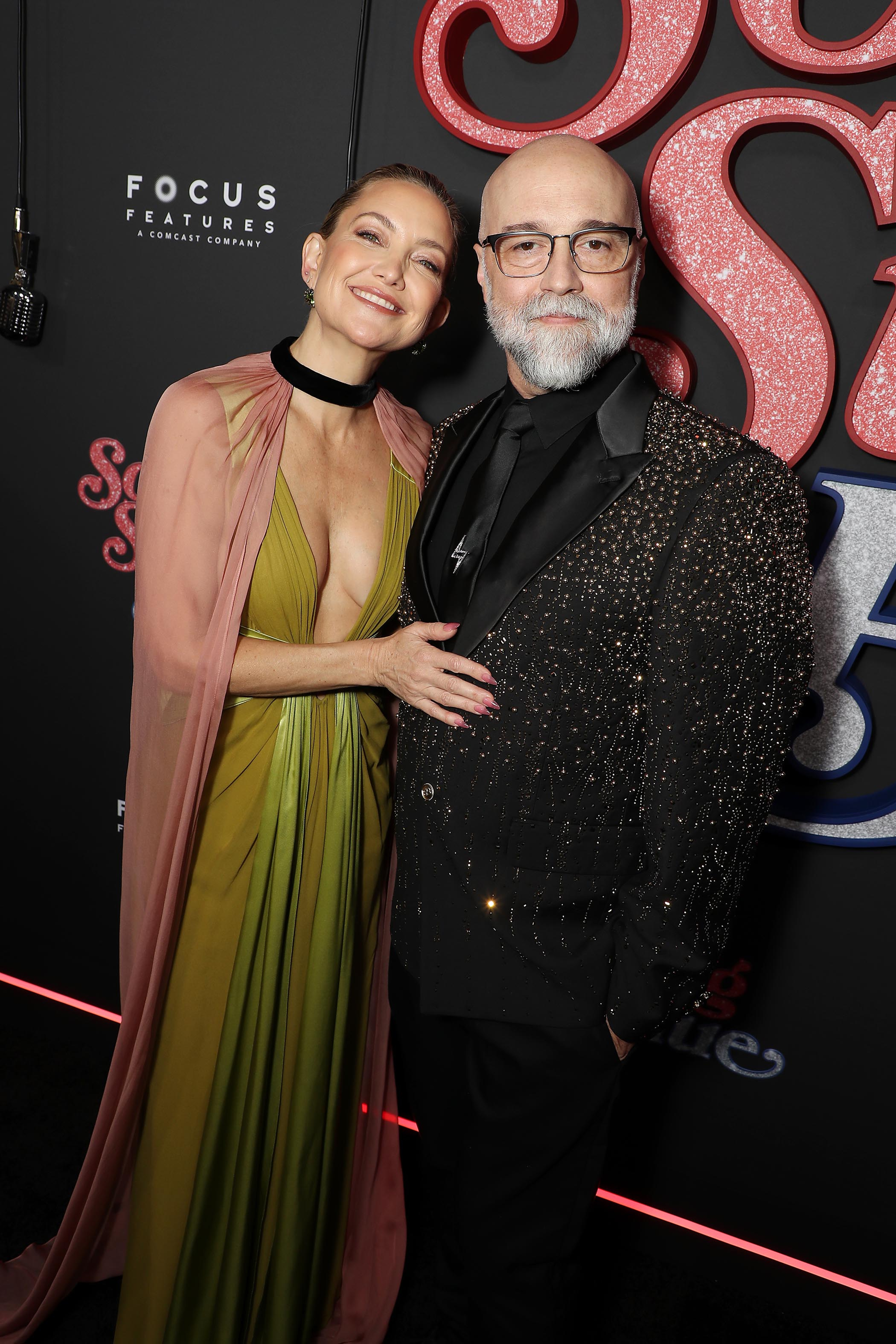 11 Song_Sung_Blue_NYPremiere_121125_MC_00739.jpg